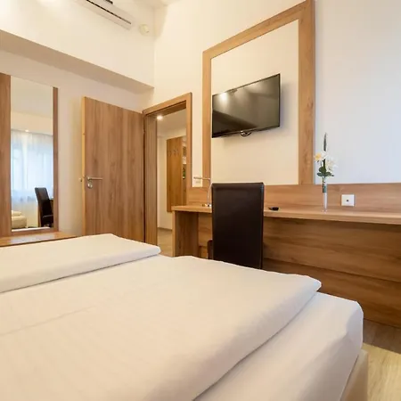 Hotel St Georg - Regensburg Hotel 4*