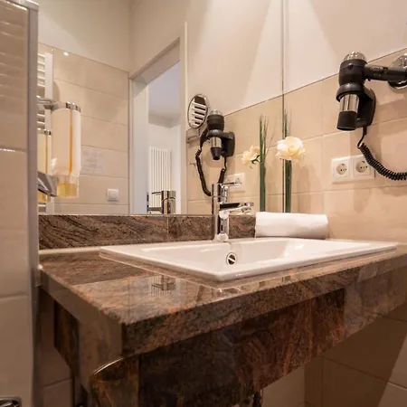 Hotel St Georg - Regensburg Hotel 4*