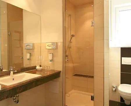 St Georg - 4* רגנסבורג